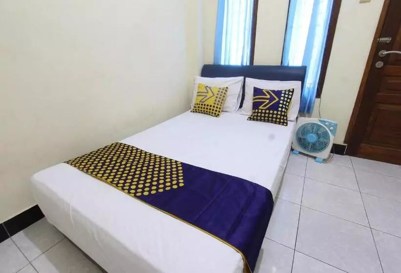 ホテル Oyo Life 93157 Kos Kaloka