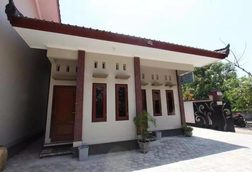 ホテル Oyo Life 93157 Kos Kaloka