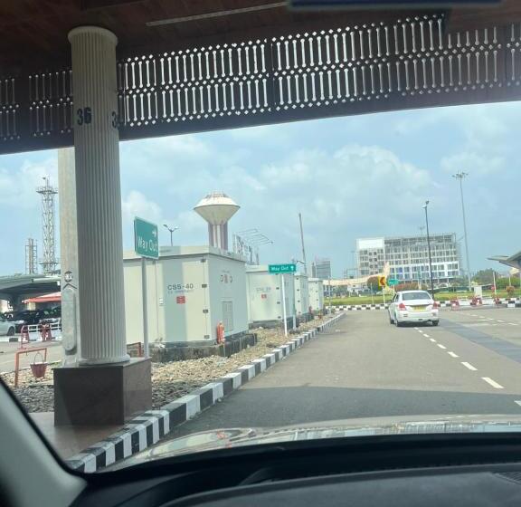 בית מלון כפרי Presidency Airport