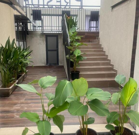 בית מלון כפרי Presidency Airport