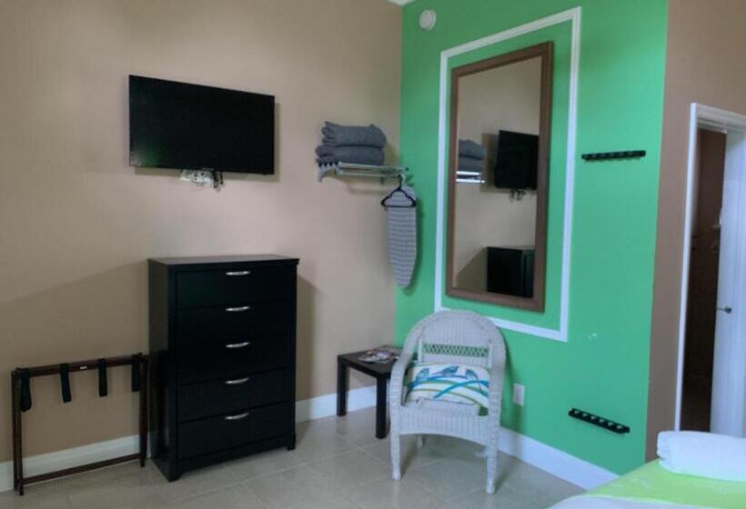 ホテル Rolles Place Cabanas