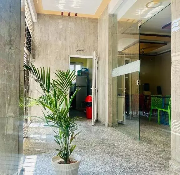 ホテル Ved Bhoomi Residency