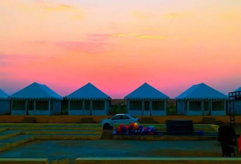 ホテル Yb Desert Camp And Resort