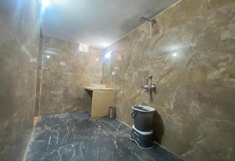 호텔 Yb Desert Camp And Resort