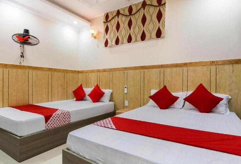 Lux Hotel Villa Hồ Bơi