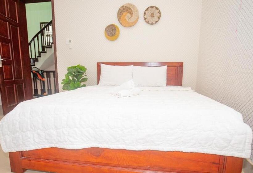 Lux Hotel Villa Hồ Bơi