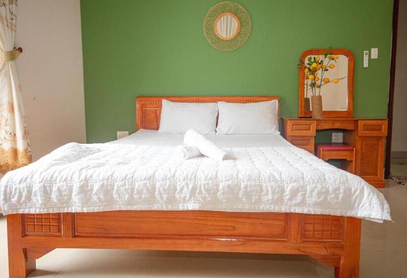 Lux Hotel Villa Hồ Bơi