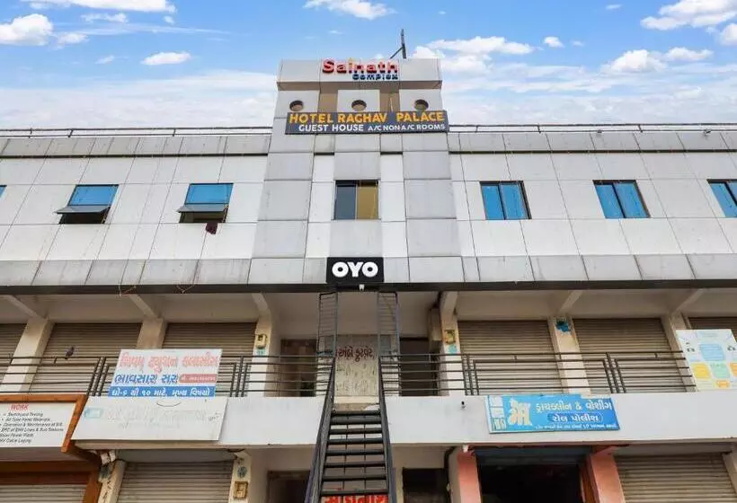 Oyo Hotel Raghav Palace