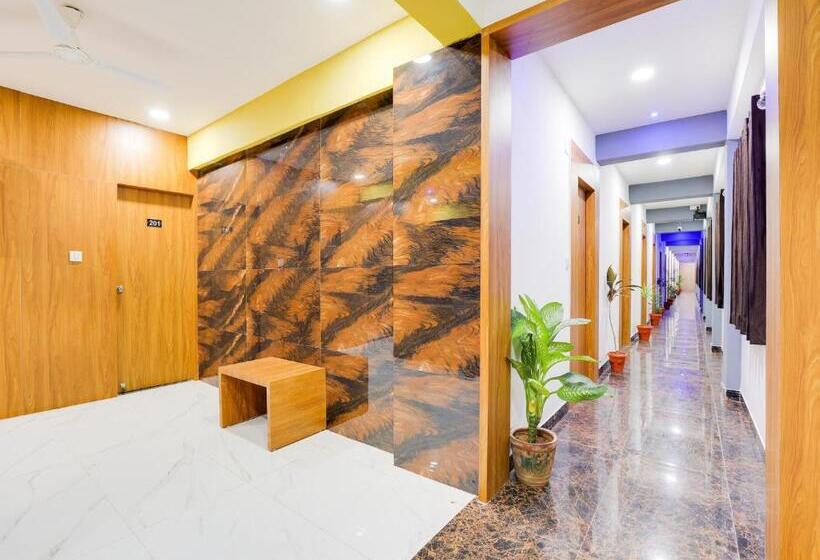 Oyo Hotel Raghav Palace