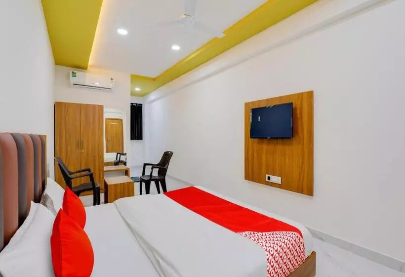 Oyo Hotel Raghav Palace