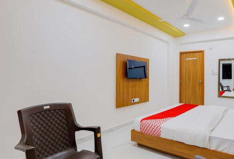 Oyo Hotel Raghav Palace