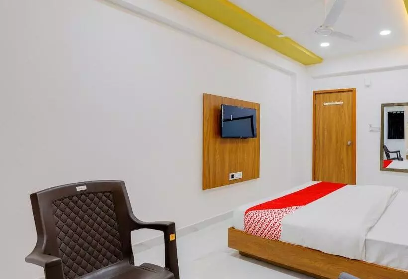 Oyo Hotel Raghav Palace