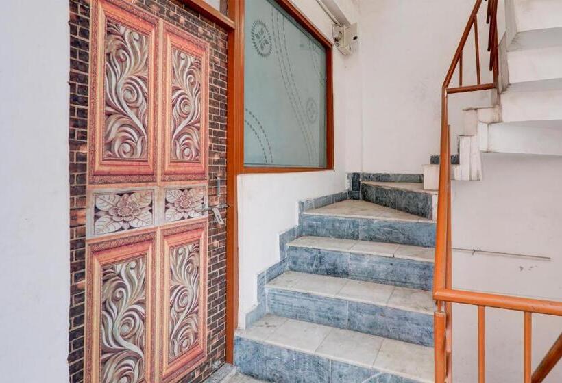 Oyo Hotel Shyam Palace