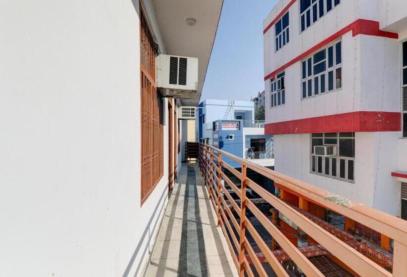 Oyo Hotel Shyam Palace