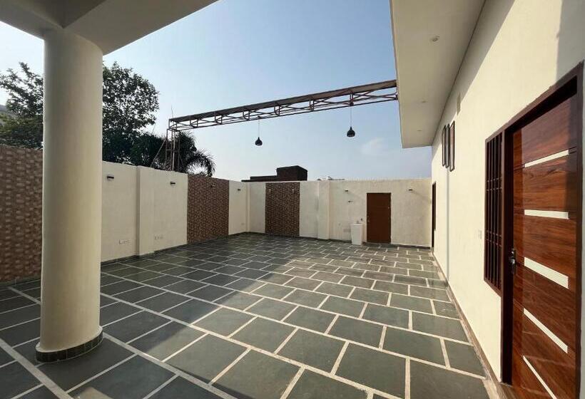 פנסיון Koko Stay