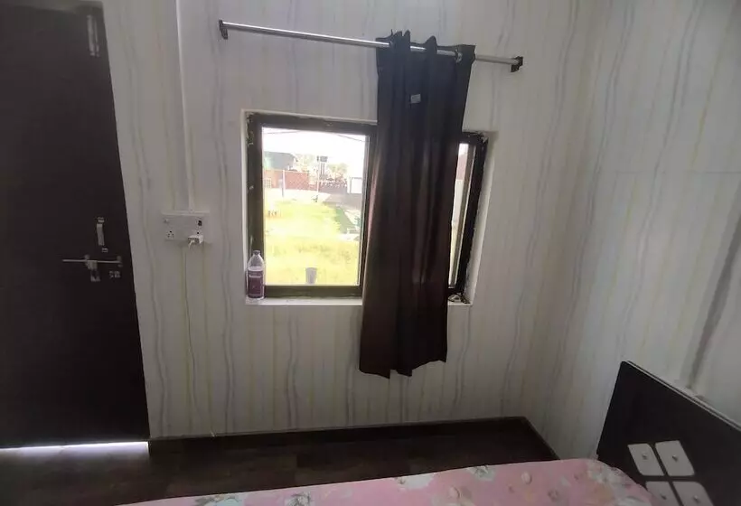 Majatalo Shiva Guest House