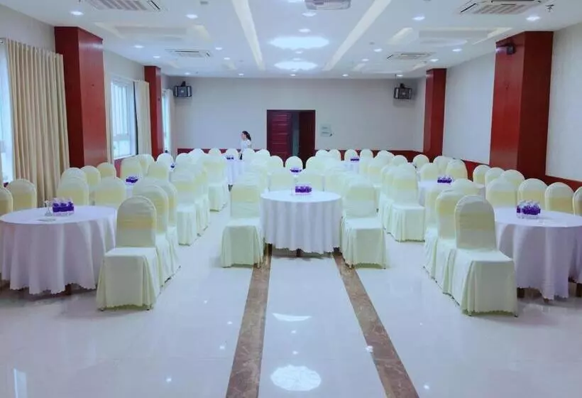 Quoc Cuong Hotel & Apartment