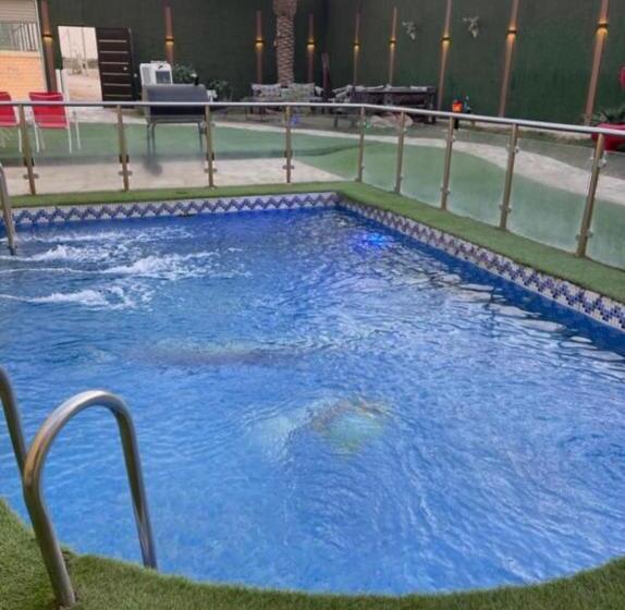 渡假胜地  شالية مناسب للعائلة الصغيرة