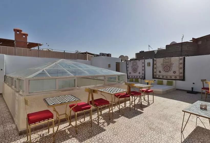 Riad La Fayette Bed & Breakfast