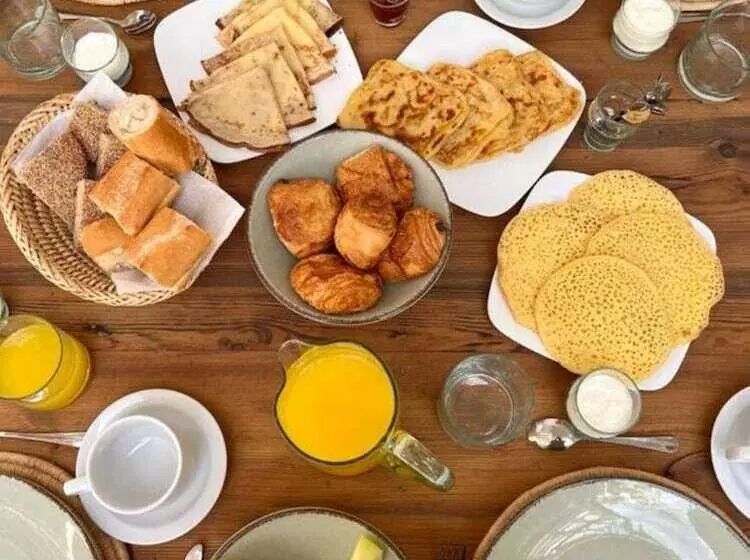 Riad La Fayette Bed & Breakfast