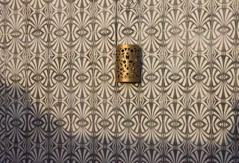 Riad La Fayette Bed & Breakfast