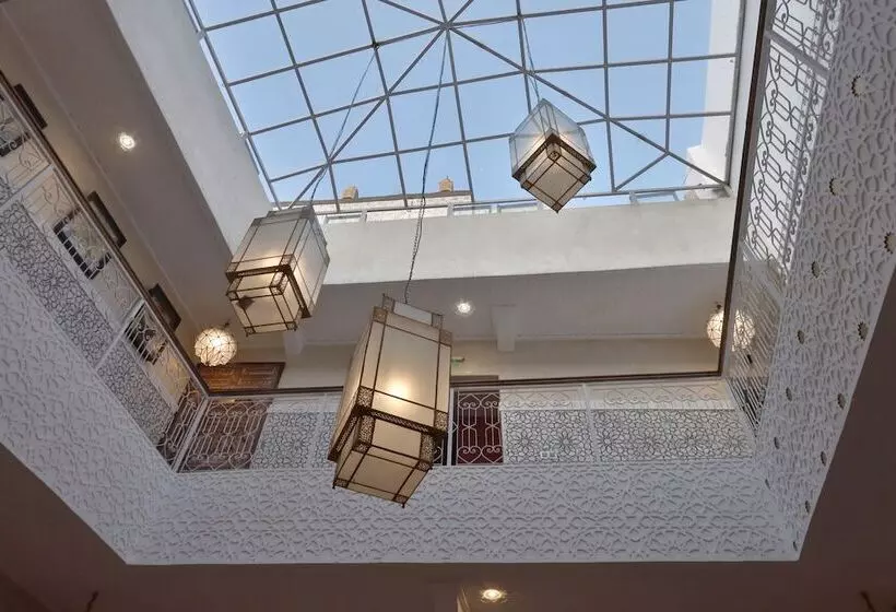 Riad La Fayette Bed & Breakfast