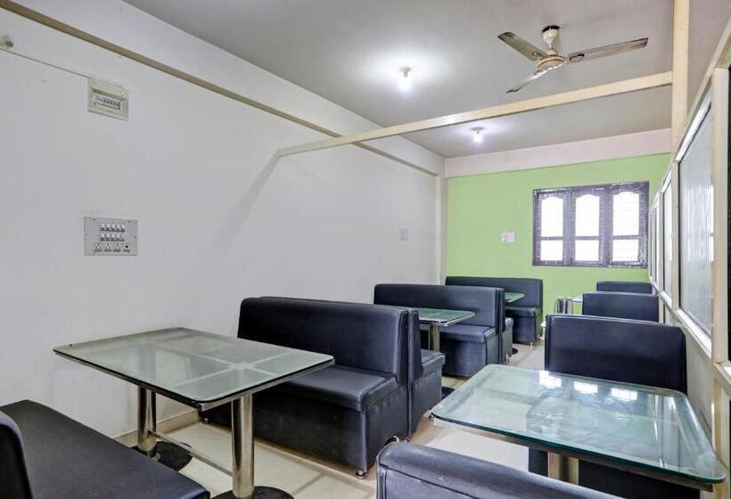 Spot On Capital Inn Hotel Rooms