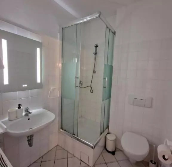 Retkeilymaja Gasthof Reuner