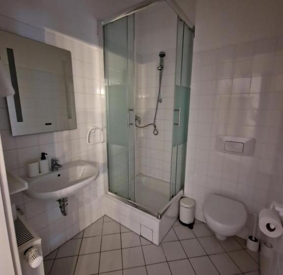 הוסטל Gasthof Reuner