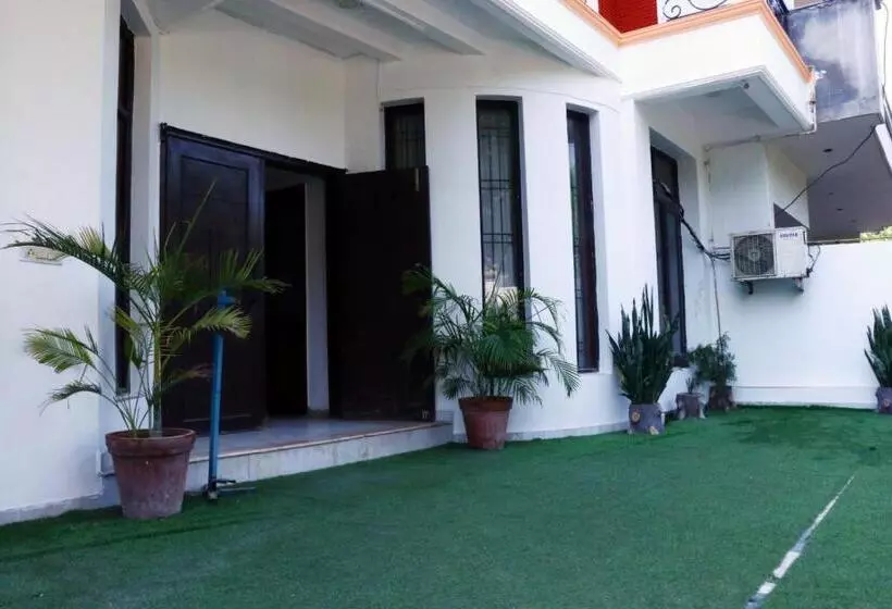 Aamiaismajoitus (B&B) Mallikas Swastik Homestay