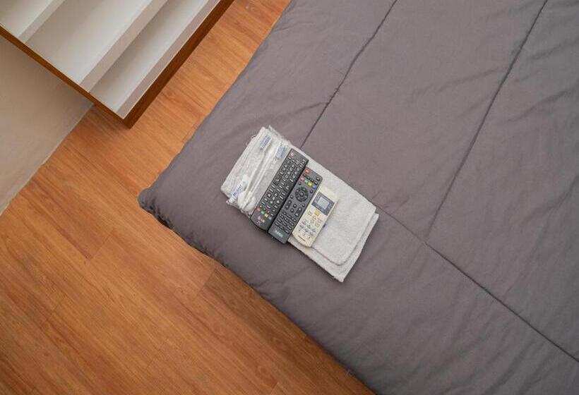 Hotel Apartemen Green Lake View Ciputat By Alfa Rooms