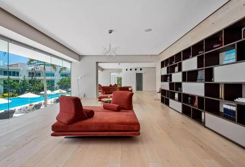 Hotelli Artist S Retreat @ Marítima Golf 2h