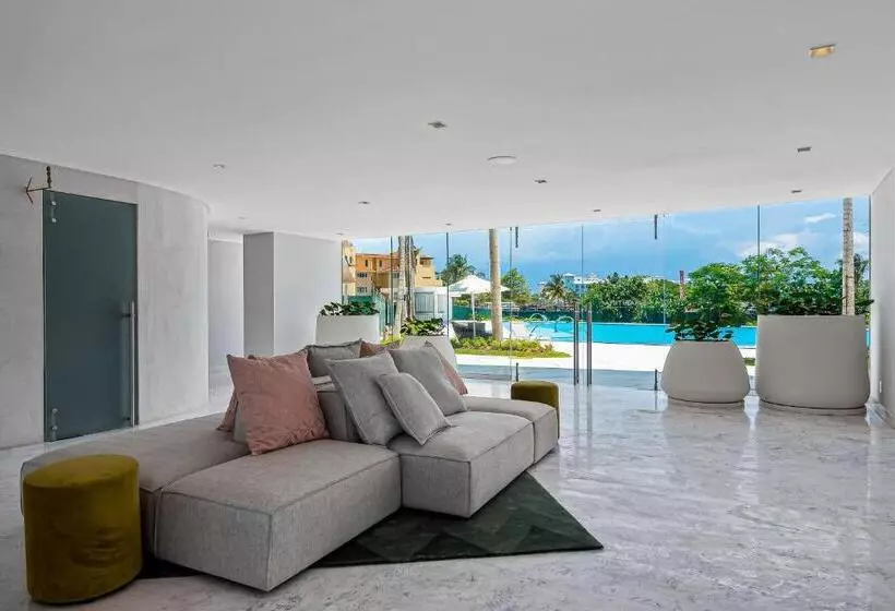 Hotelli Artist S Retreat @ Marítima Golf 2h