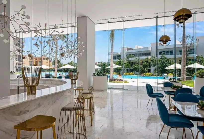 Hotelli Artist S Retreat @ Marítima Golf 2h