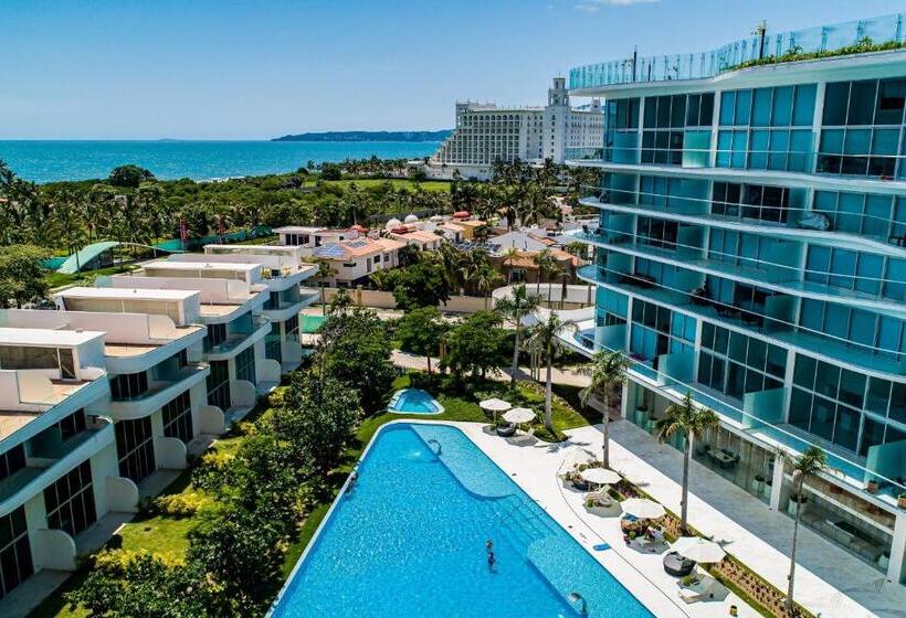 هتل Artist S Retreat @ Marítima Golf 2h