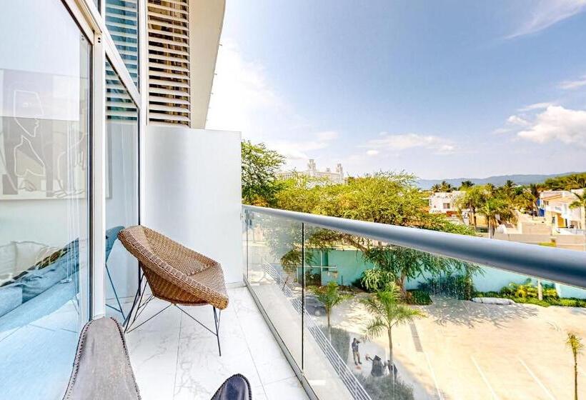 هتل Artist S Retreat @ Marítima Golf 2h