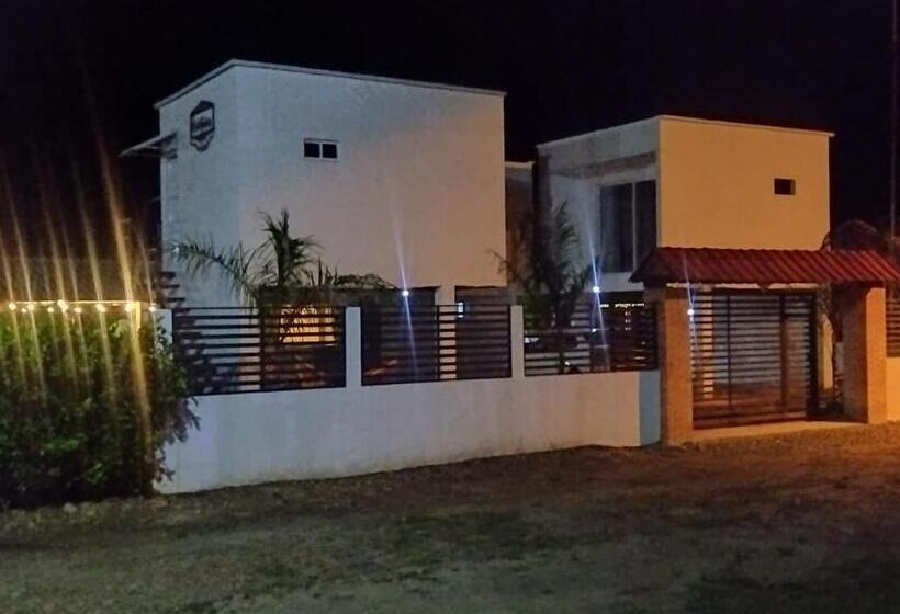 Otel Chiriguare Parrilla