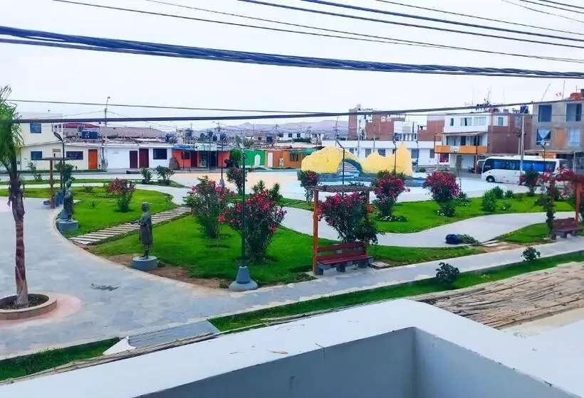 ホテル Hospedaje Josue   Paracas