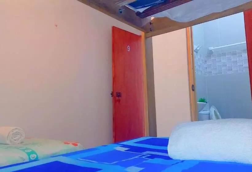 ホテル Hospedaje Josue   Paracas