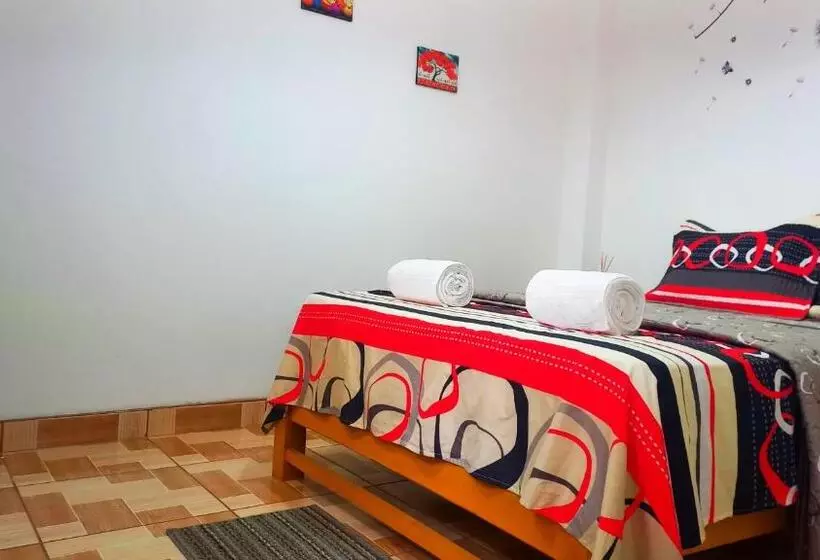 ホテル Hospedaje Josue   Paracas