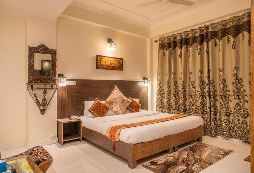 בית מלון כפרי Nandini By Great Empire