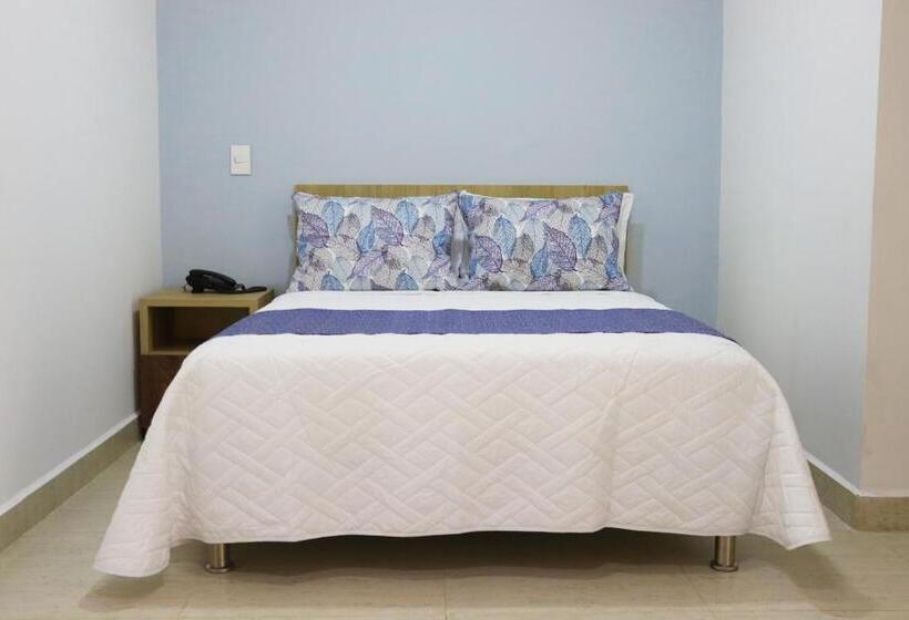 Hotel Nuevo Amanecer