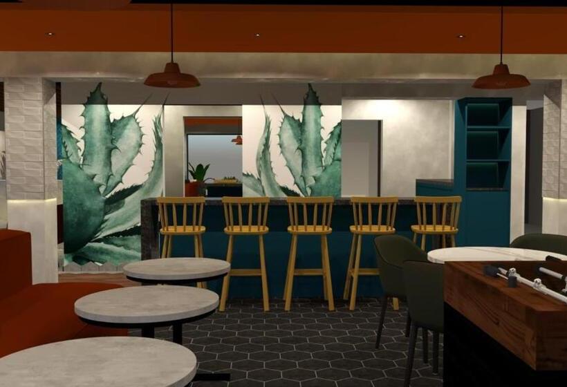 فندق Vista Express Guadalajara Expo