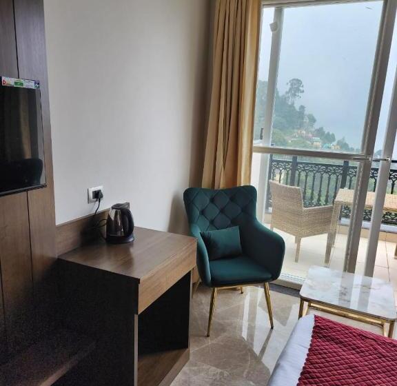 Luxe Resorts Centrally Heated Air Conditioned Hotel In The Heart Of Kasauli