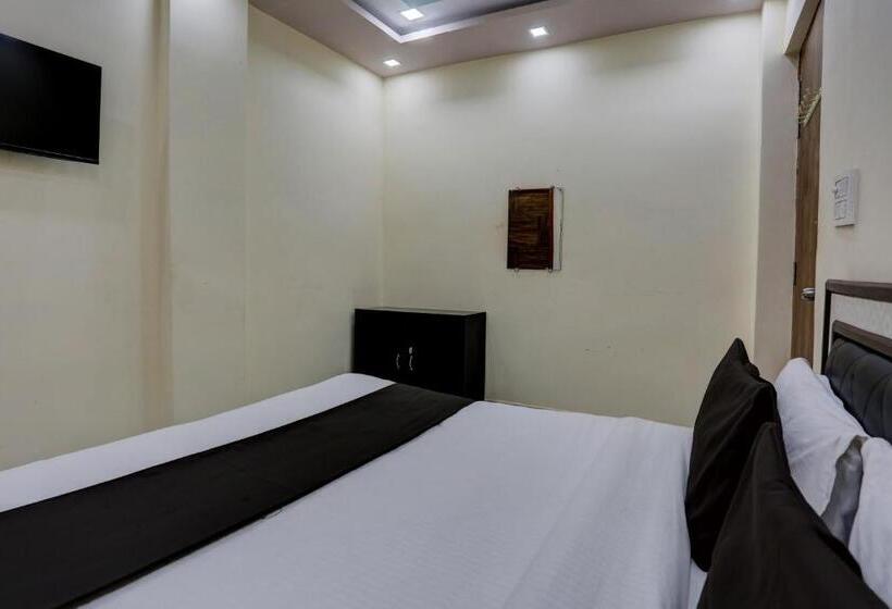 Oyo Flagship Hotel Omex