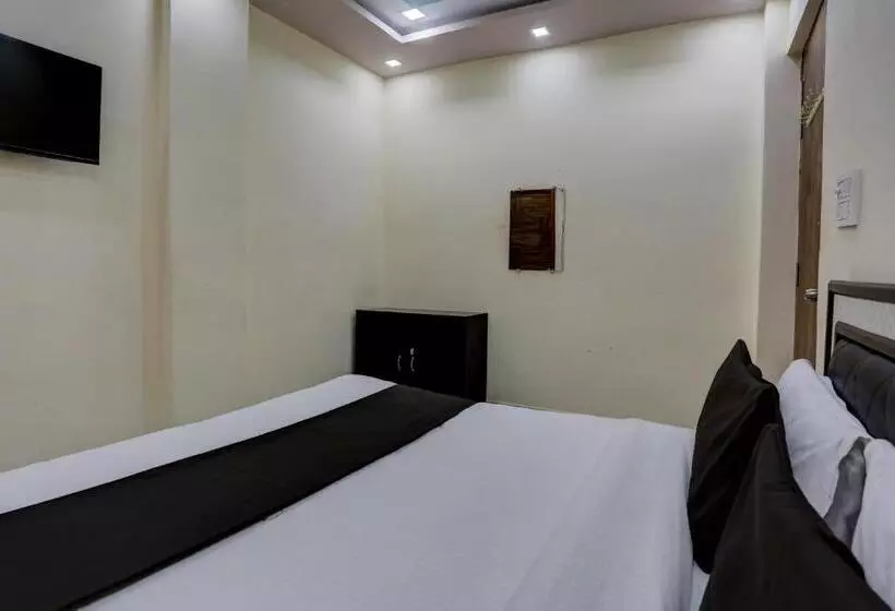 Oyo Flagship Hotel Omex