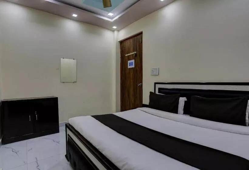 Oyo Flagship Hotel Omex