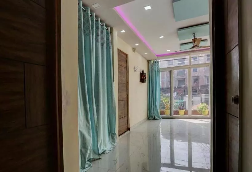 Oyo Flagship Hotel Omex