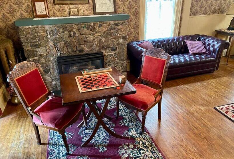 Pansy’s Parlor Bed & Breakfast