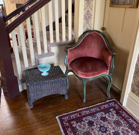 Pansy’s Parlor Bed & Breakfast